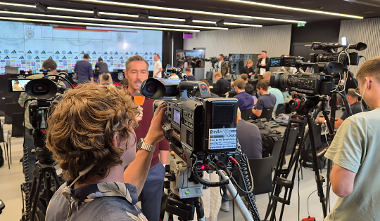 Unser Kamerateam live beim DFB in Frankfurt - Sondersendung